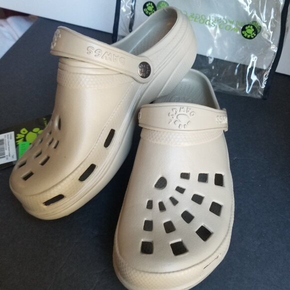 Dawgs Shoes Women's Size 8 38EU Ultrasoft Beach Clogs Tan Colour NWT - Picture 14 of 16